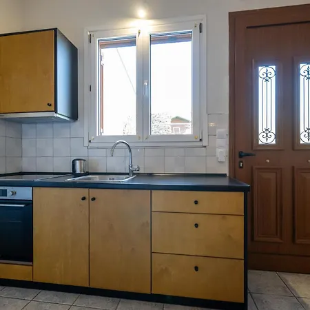 Mythos Suites-hermes Methoni (Messenia)