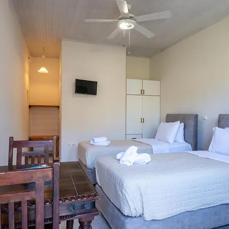 Mythos Suites-hermes *